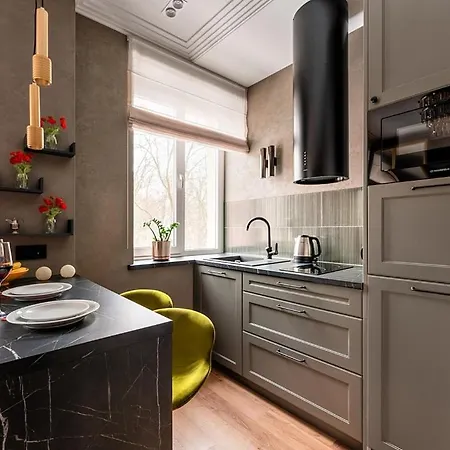 So Cosy Apt Near Main Railway Station In Downtown